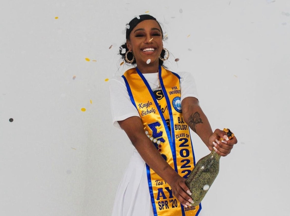 Sigma Gamma Rho Graduation Stole
